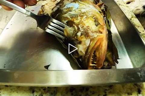 STUNG by a POISONOUS FISH so I EAT ITS EYEBALLS 👀 | Fish Wrapped in Banana Leaves | Catch Clean..