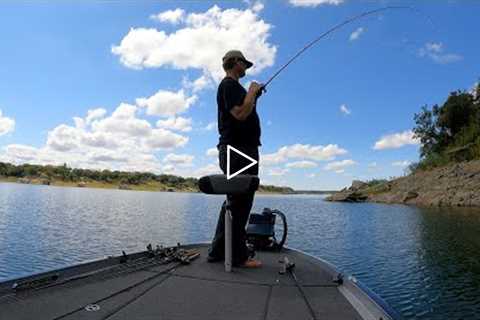 Early Fall Fishing on Lake Travis- Austin, TX - Bass Fishing